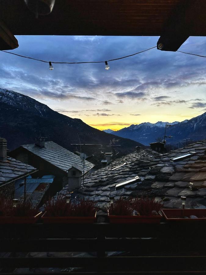 Meizon - La Montagna, Pila, Crevacol, Aosta E Valpelline Gignod المظهر الخارجي الصورة